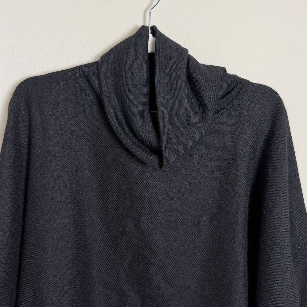 Cuyana Black Baby Alpca Turtleneck Poncho Size Regular Travel Cozy Oversized - Picture 4 of 7